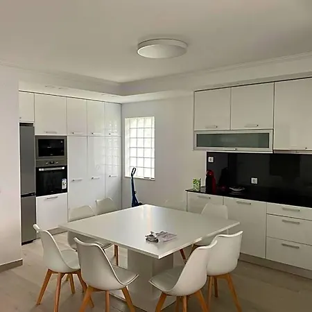 Feriehus Torrezinha- Moradia Moderna Em Com Piscina *